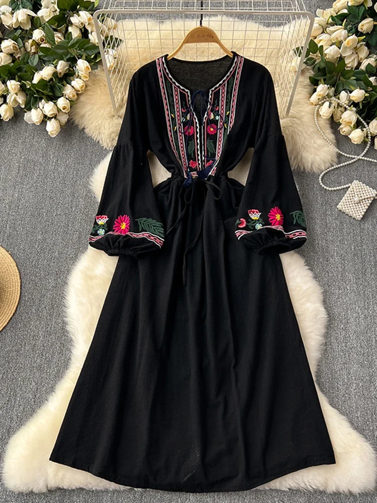 2026 New Spring Autumn Vacation Retro Ethnic Embroidery Dress Lantern Long Sleeve Waist Bohemian Dress A157