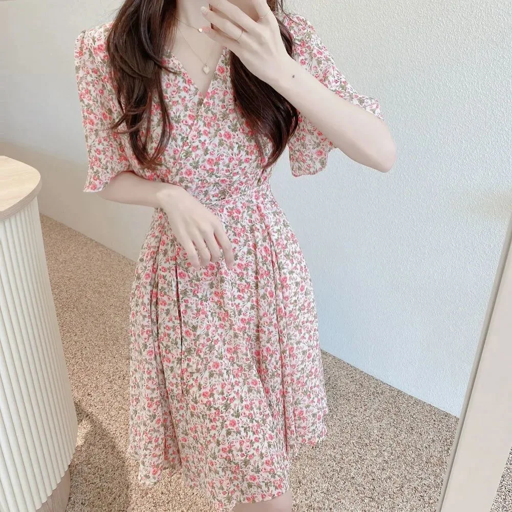 Floral Print Chiffon Short Sleeve Dress Women's Summer 2025 Fashion Slimming French Initial Dandelion Skirt High Waist A- Line..