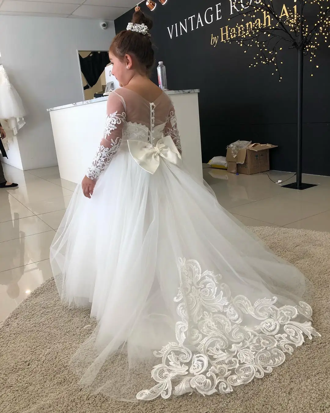 MisShow Lace Flower Girl Dresses for Kid Child Wedding Party Princess Dress Floral Bodice Tulle Ball Gown First Communion Dress