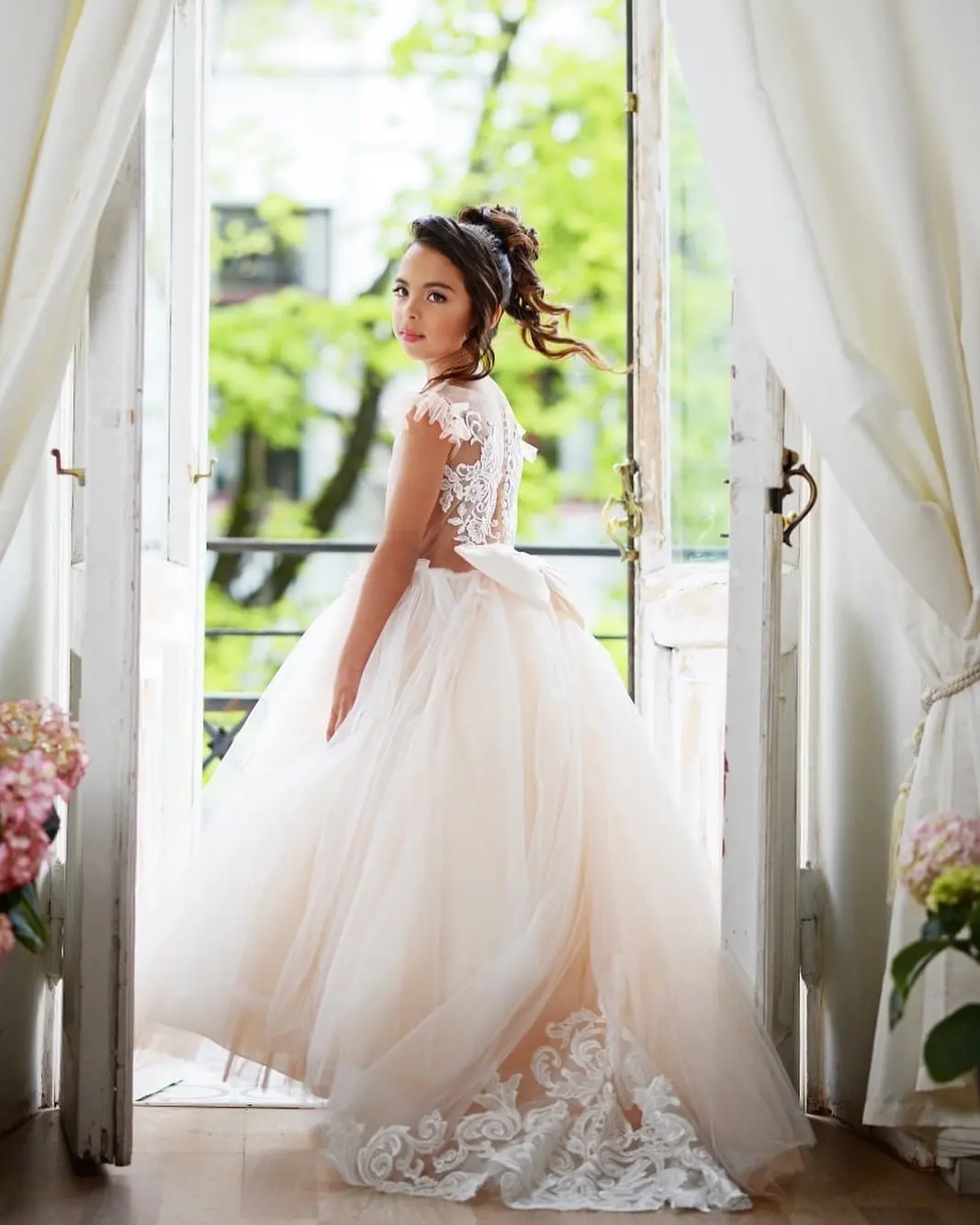 MisShow Lace Flower Girl Dresses for Kid Child Wedding Party Princess Dress Floral Bodice Tulle Ball Gown First Communion Dress