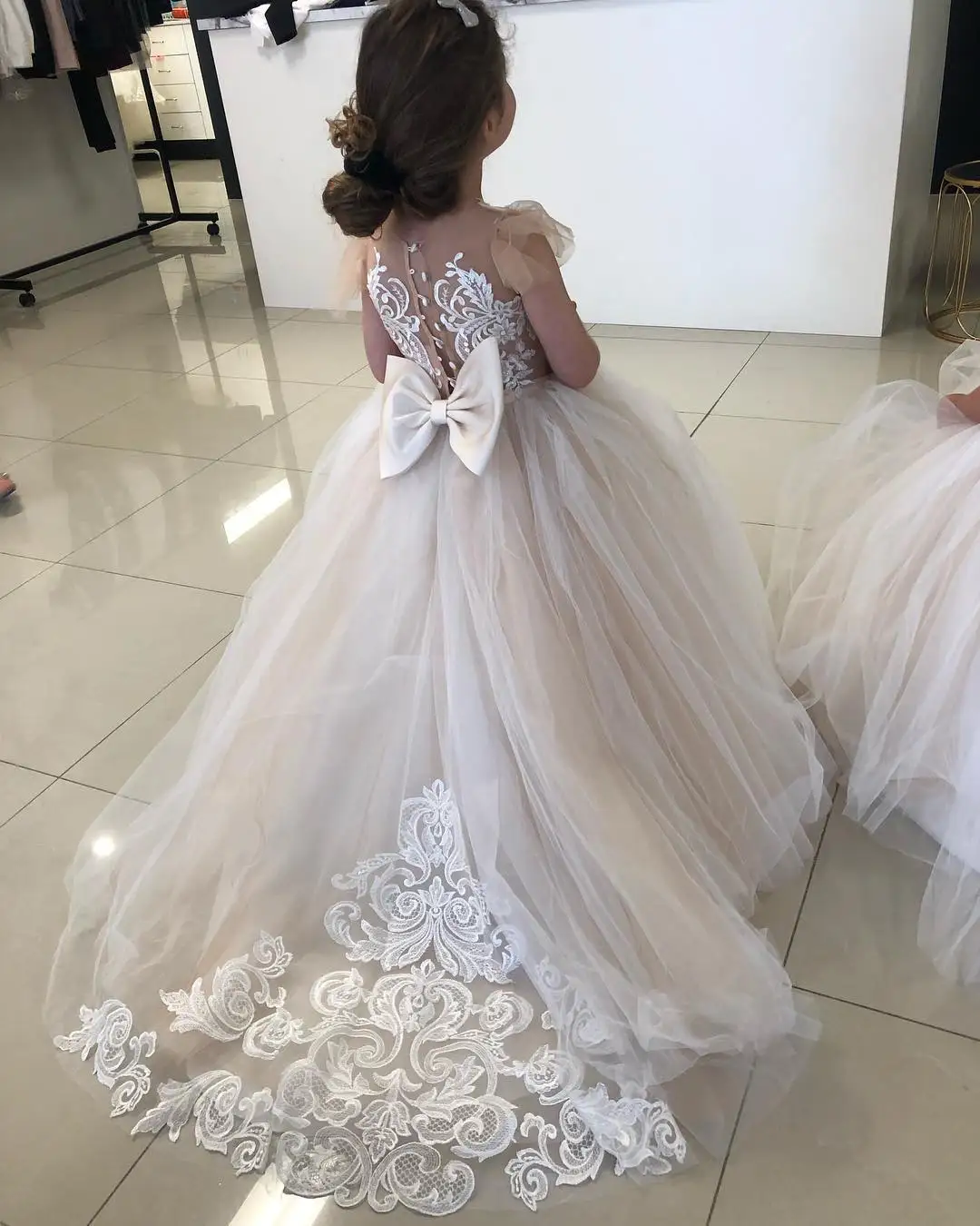 MisShow Lace Flower Girl Dresses for Kid Child Wedding Party Princess Dress Floral Bodice Tulle Ball Gown First Communion Dress