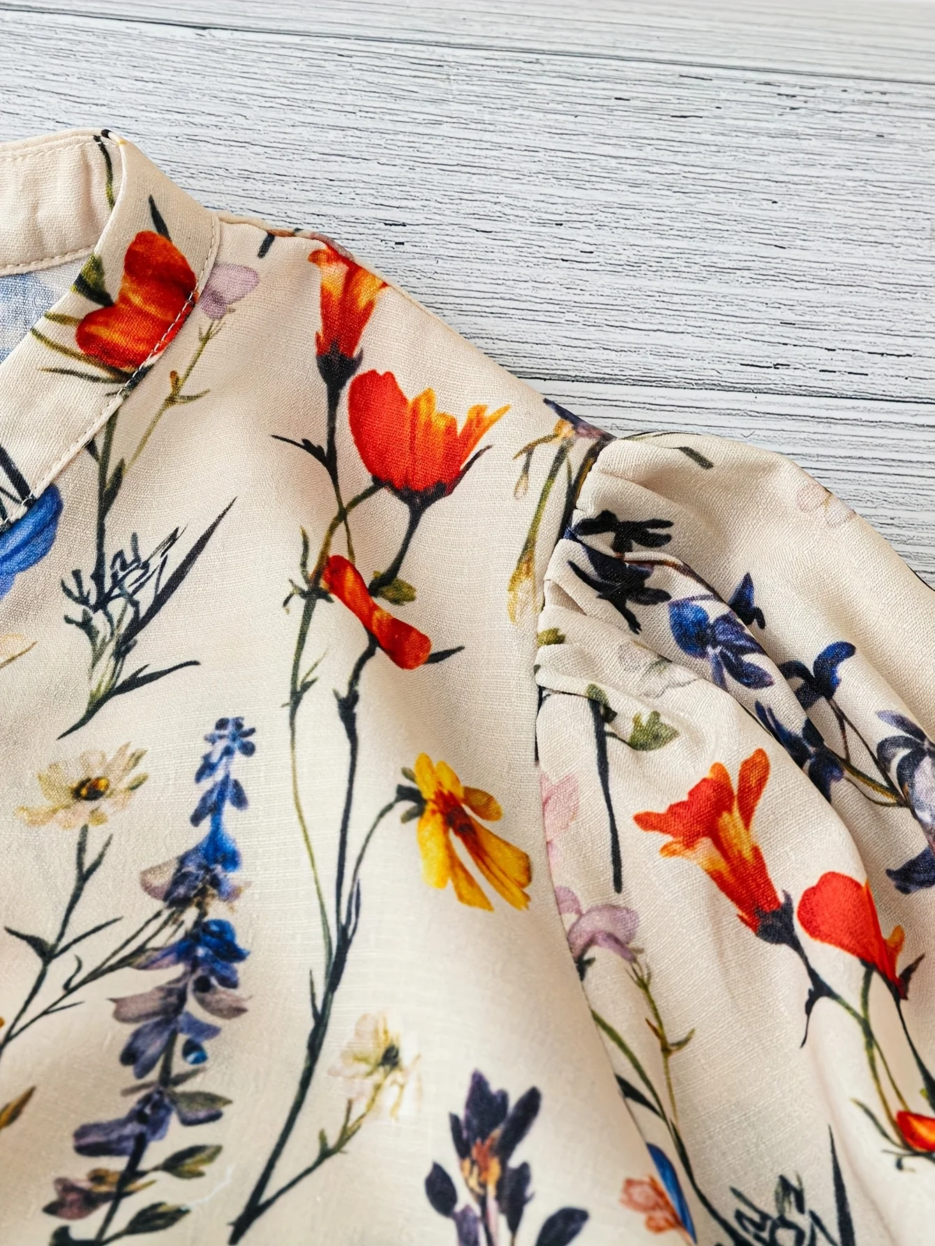 Ladies Floral Print Bubble Sleeve Casual Vacation 7/8 Length Shirt Elegant Feminine Summertime Top for Women