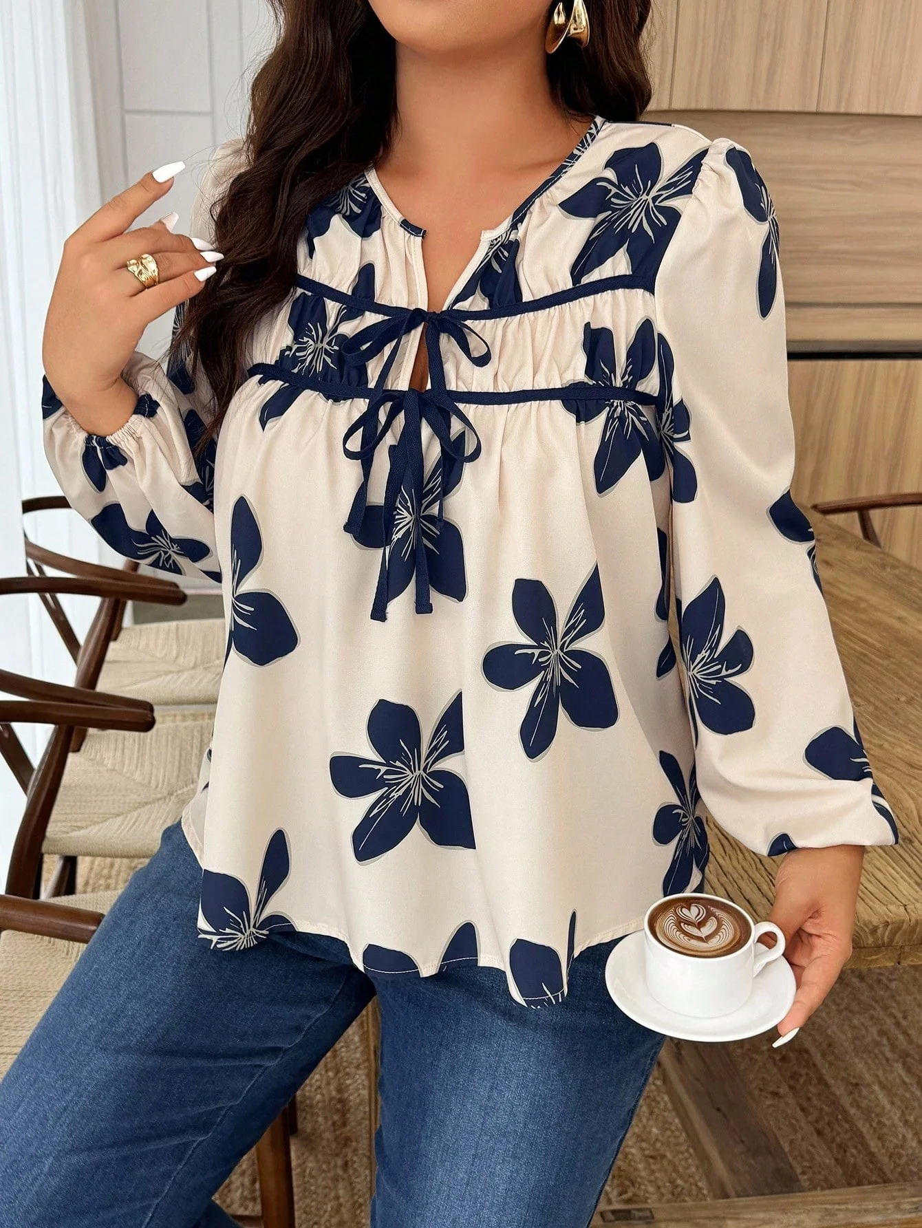 Elegant floral print tie-up shirt in plus size, new style, lantern sleeves, plus size women's autumn clothing.