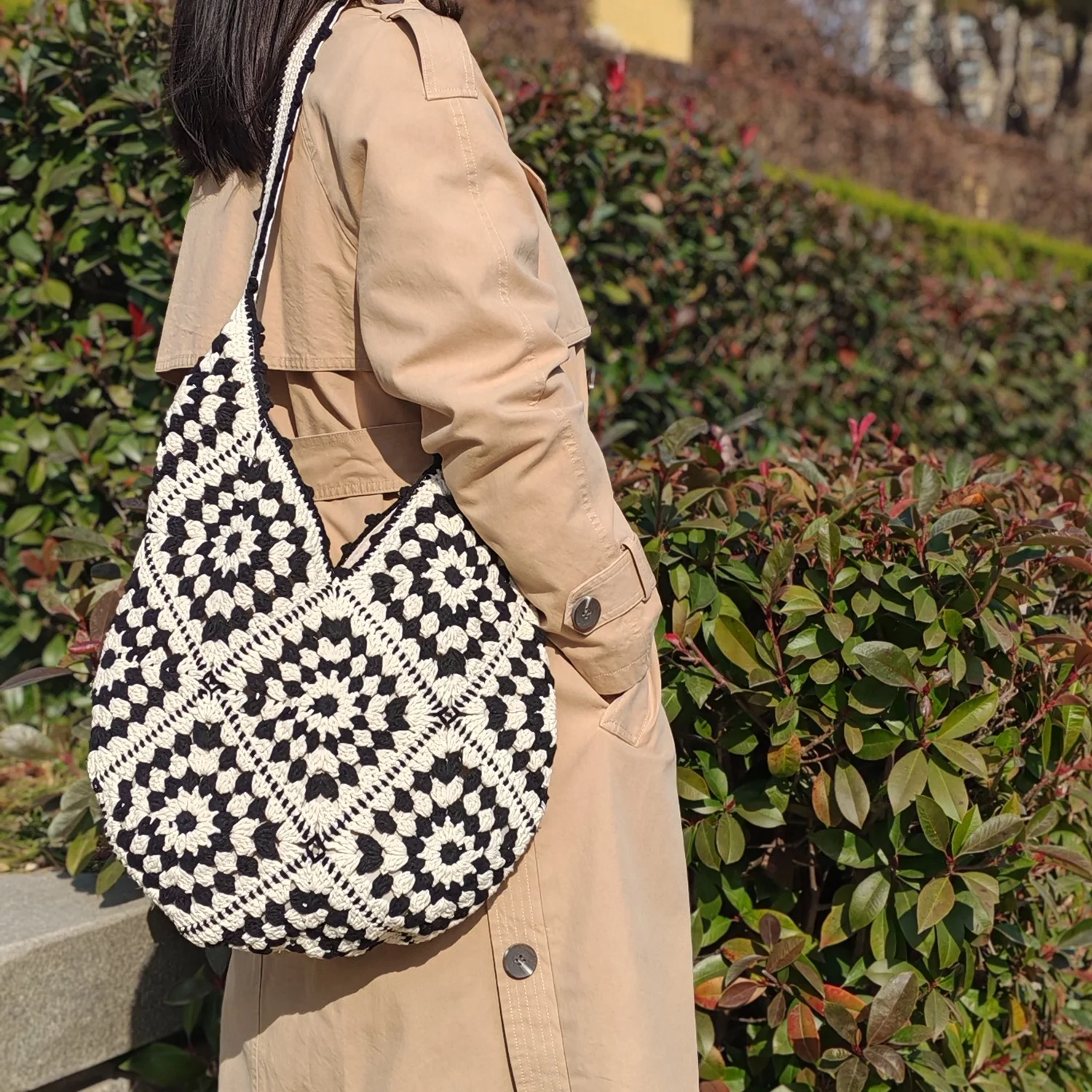 Handmade Crochet Granny Square Shoulder Bag – Vintage Boho Knitted Tote, Black & White Retro Hobo Bag for Women